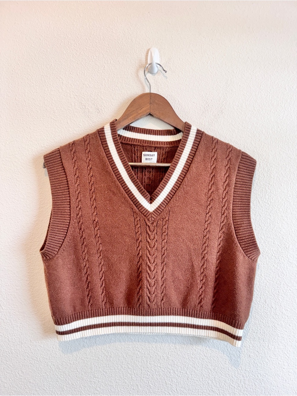 Sunday Best Tenniscore Cable Knit Sweater Vest Merino Wool Preppy Cropped M E45